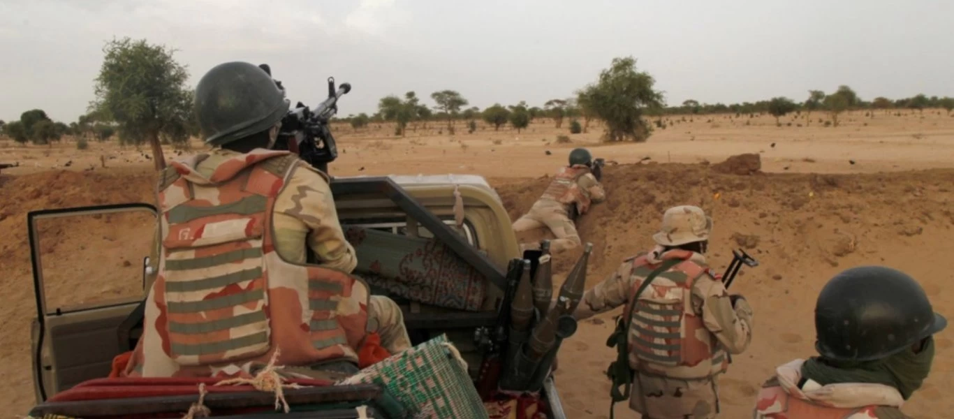 Νίγηρας: Νεκροί 6 Γάλλοι τουρίστες και οι συνοδοί τους μετά από ένοπλη επίθεση